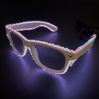 Klar brille med rødt og blåt lys